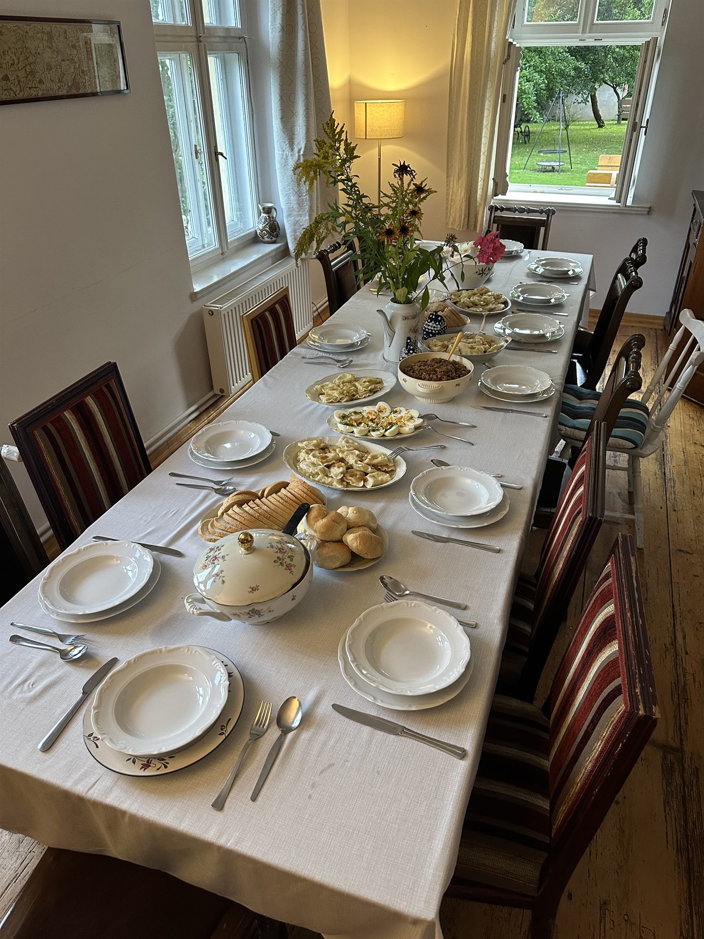 Dining table laid for sixteen people at Domstolat