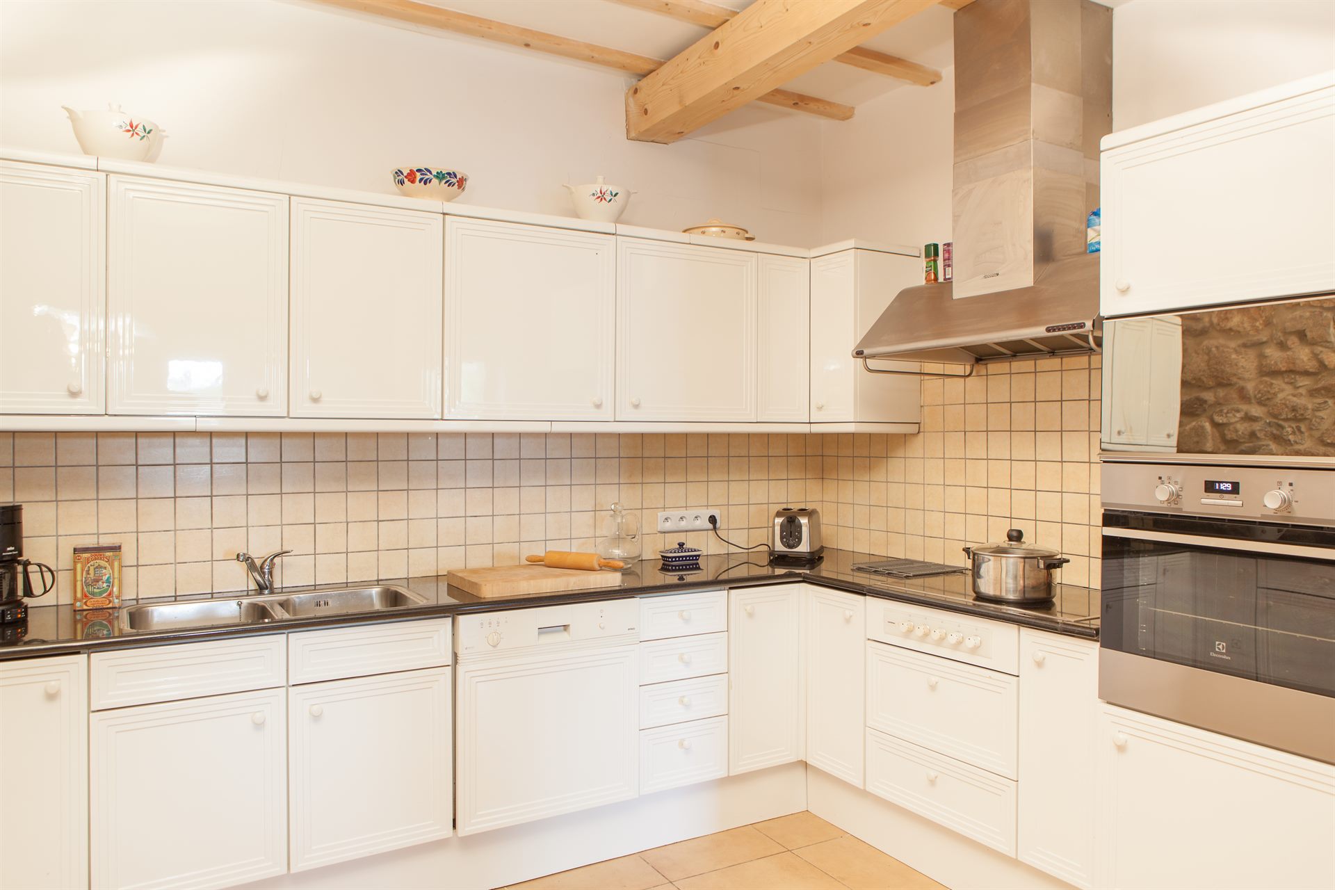 Fully equipped kitchen at Domstolat