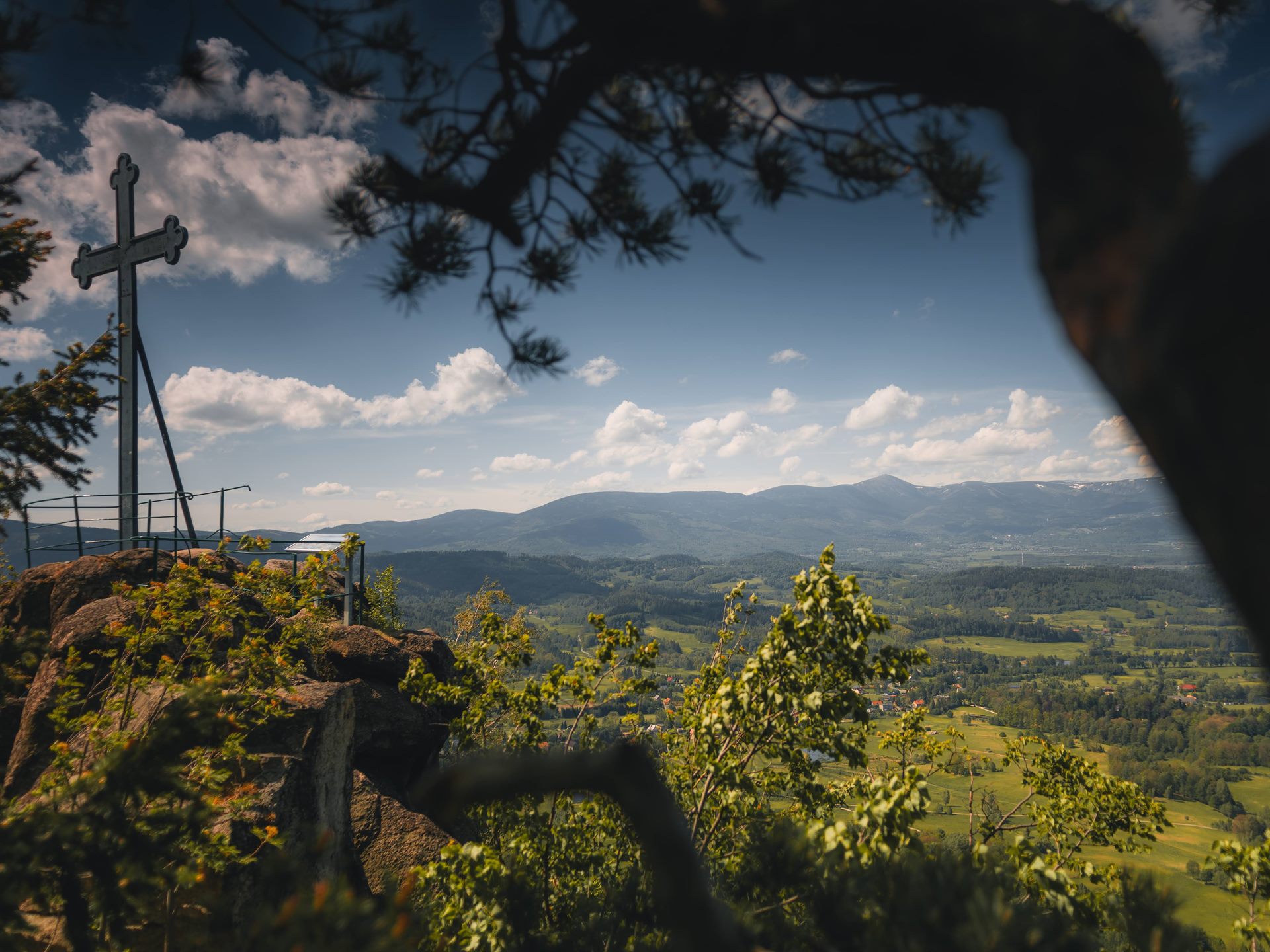 View from Sokolik over the rolling hills